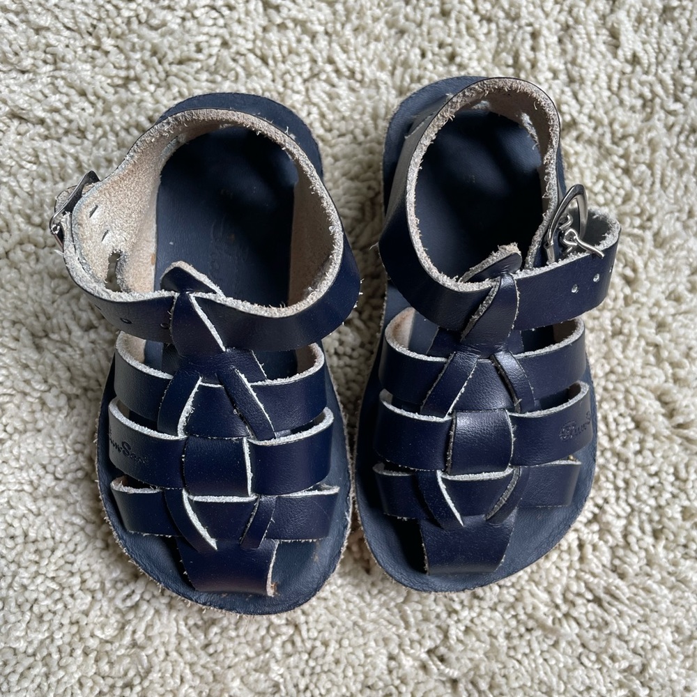 COPY - Navy Shark Sun sans sandals size 5